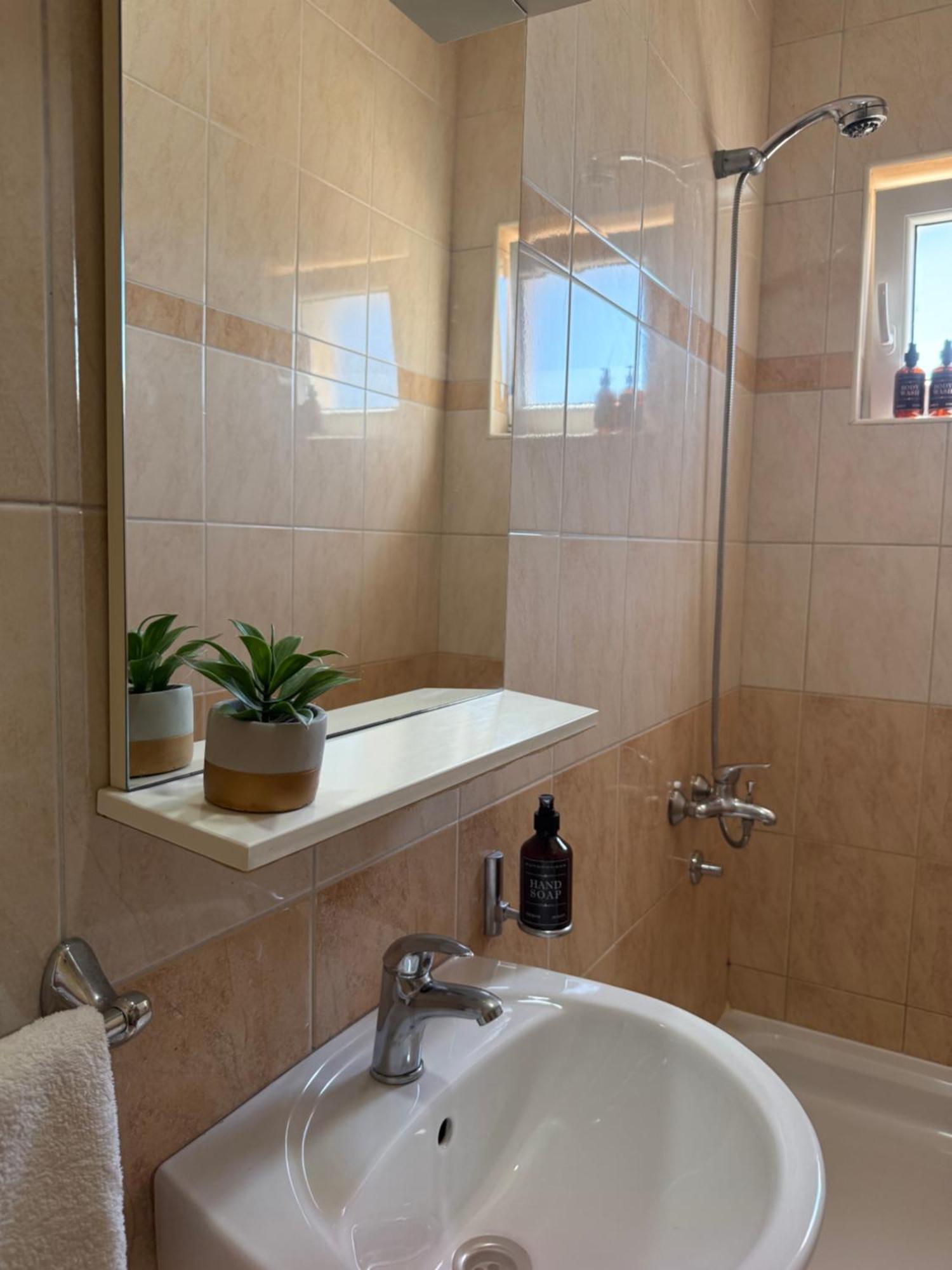 Apartments Batinovic Neum Bagian luar foto